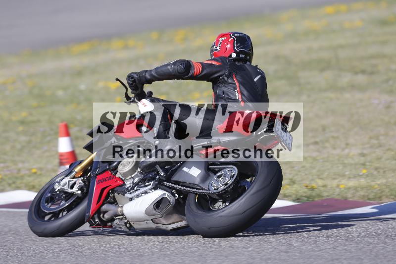 /06 08.04.2026 Cornu Master School ADR/Gruppe blau/40